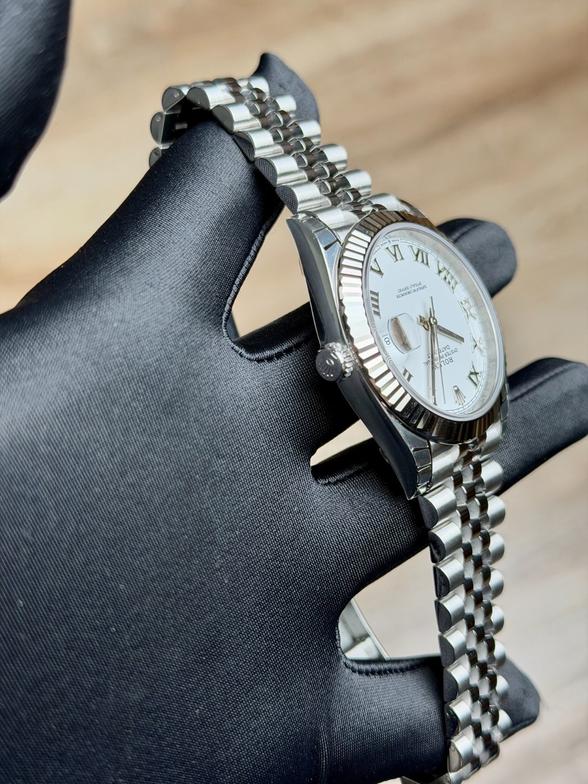 Rolex Datejust 41mm UNWORN 2026 White Roman Fluted Jubilee 126334