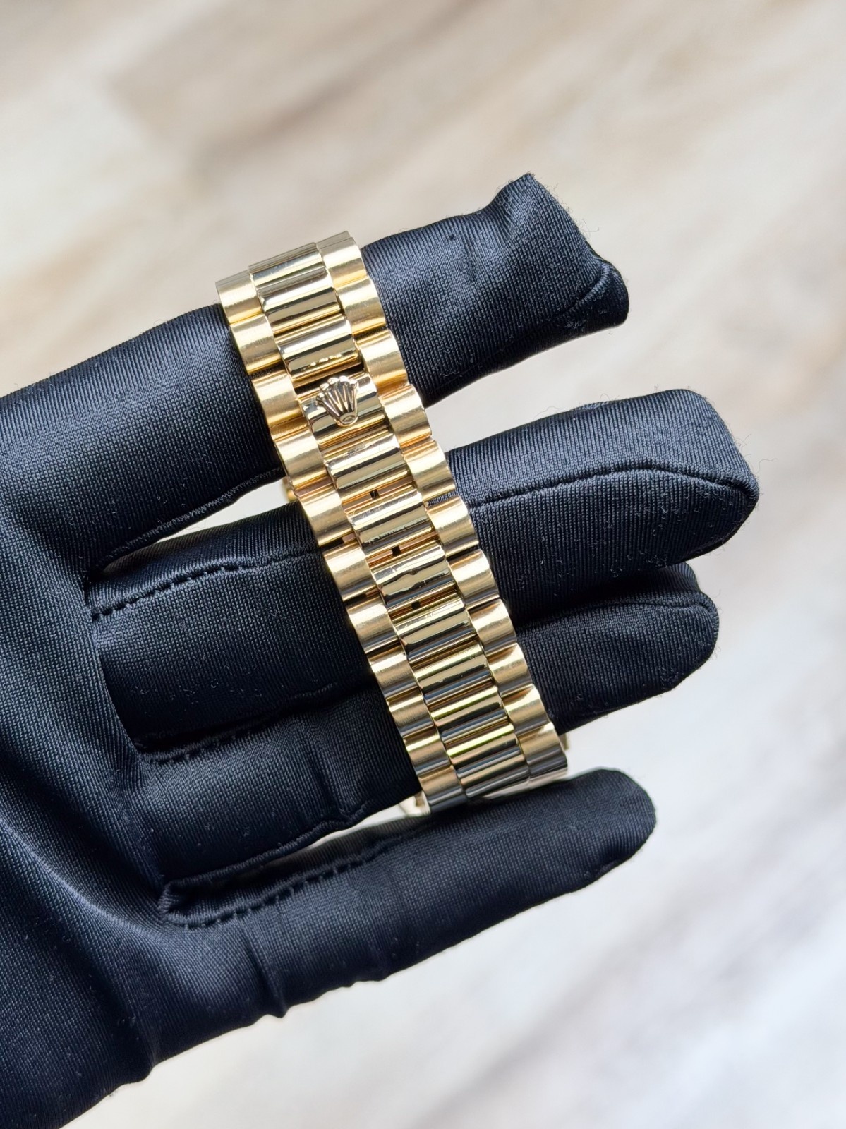 Rolex Day-Date 36 Champagne Diamond Lug President Preowned Watch&Box 18238