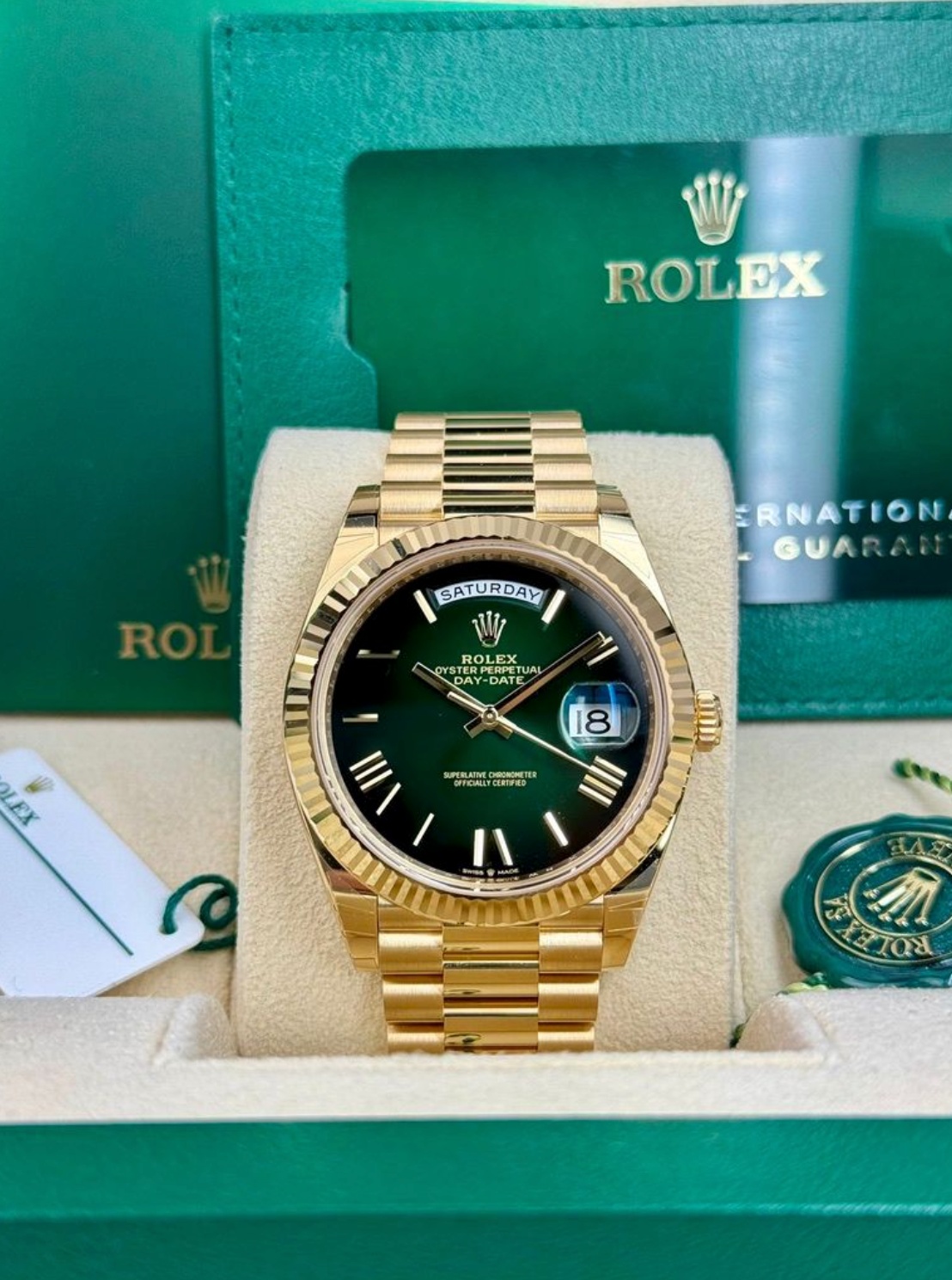 Rolex Day-Date 40 Green Ombre Roman Fluted President 2026 Unworn 228238