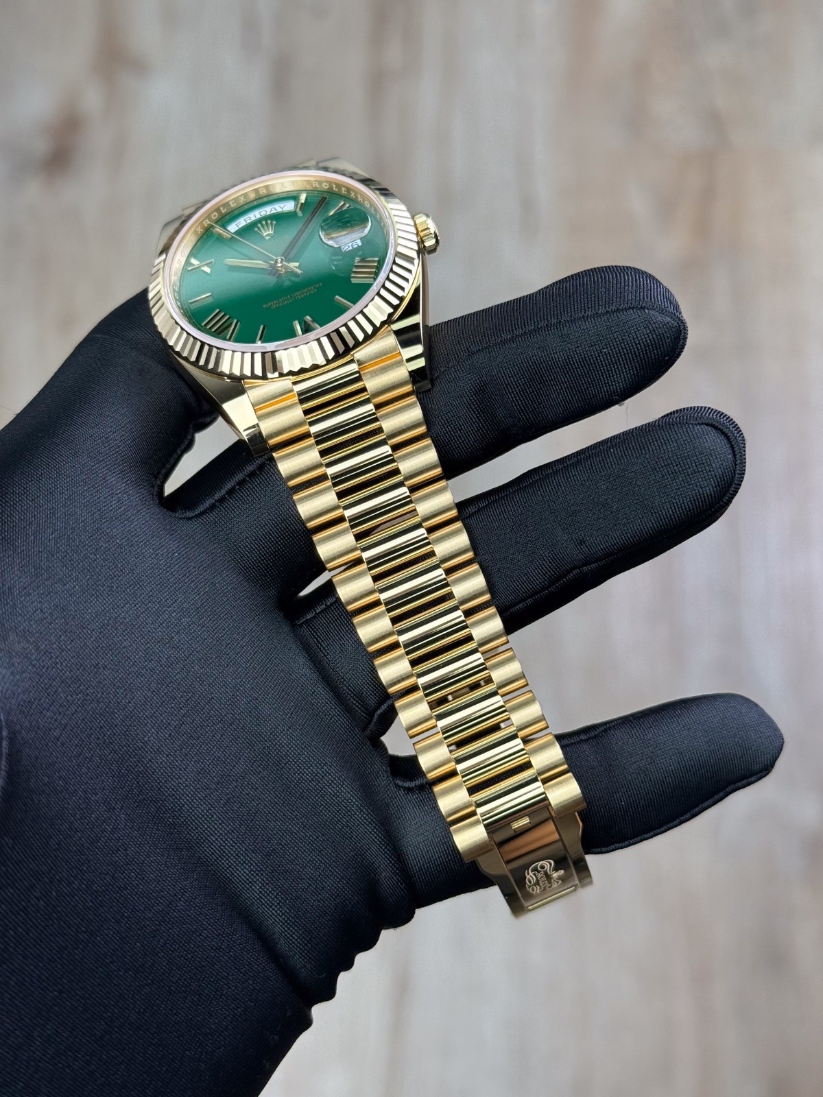 Rolex Day-date 40 Green Roman Dial Fluted President 2026 Unworn 228238