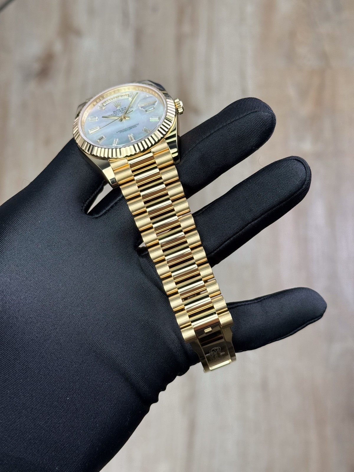 Rolex Day-date 40 MOP Pearl Baguette Diamond Fluted President Unworn 228238