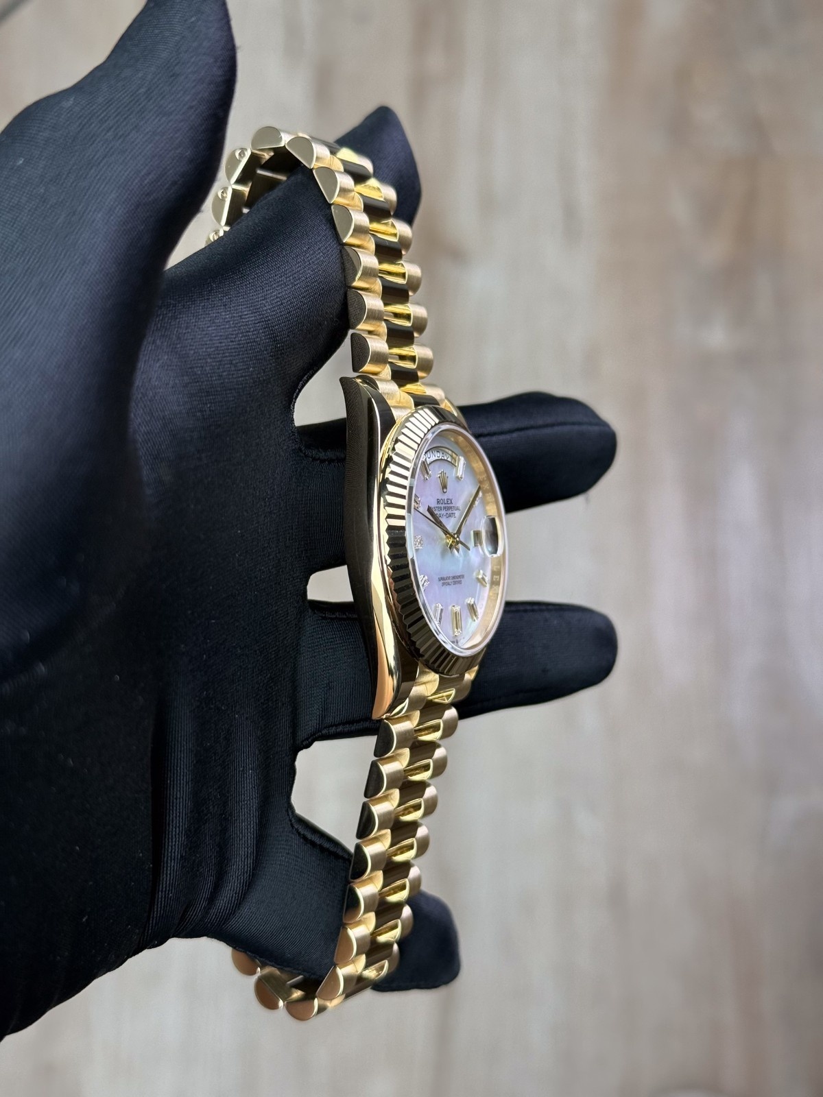Rolex Day-date 40 MOP Pearl Baguette Diamond Fluted President Unworn 228238