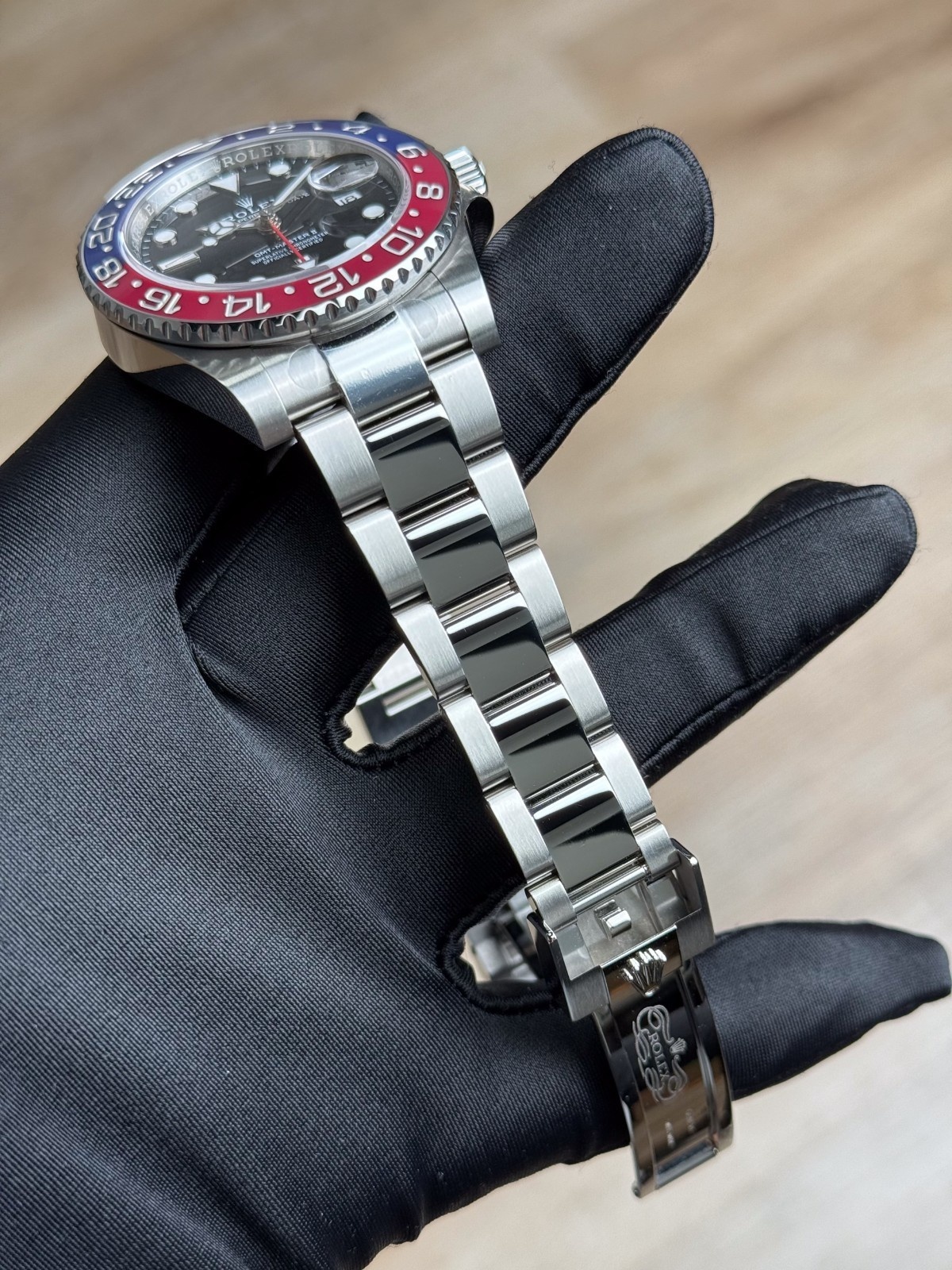 Rolex GMT-Master II 2022 Pepsi Black Oyster 126710BLRO