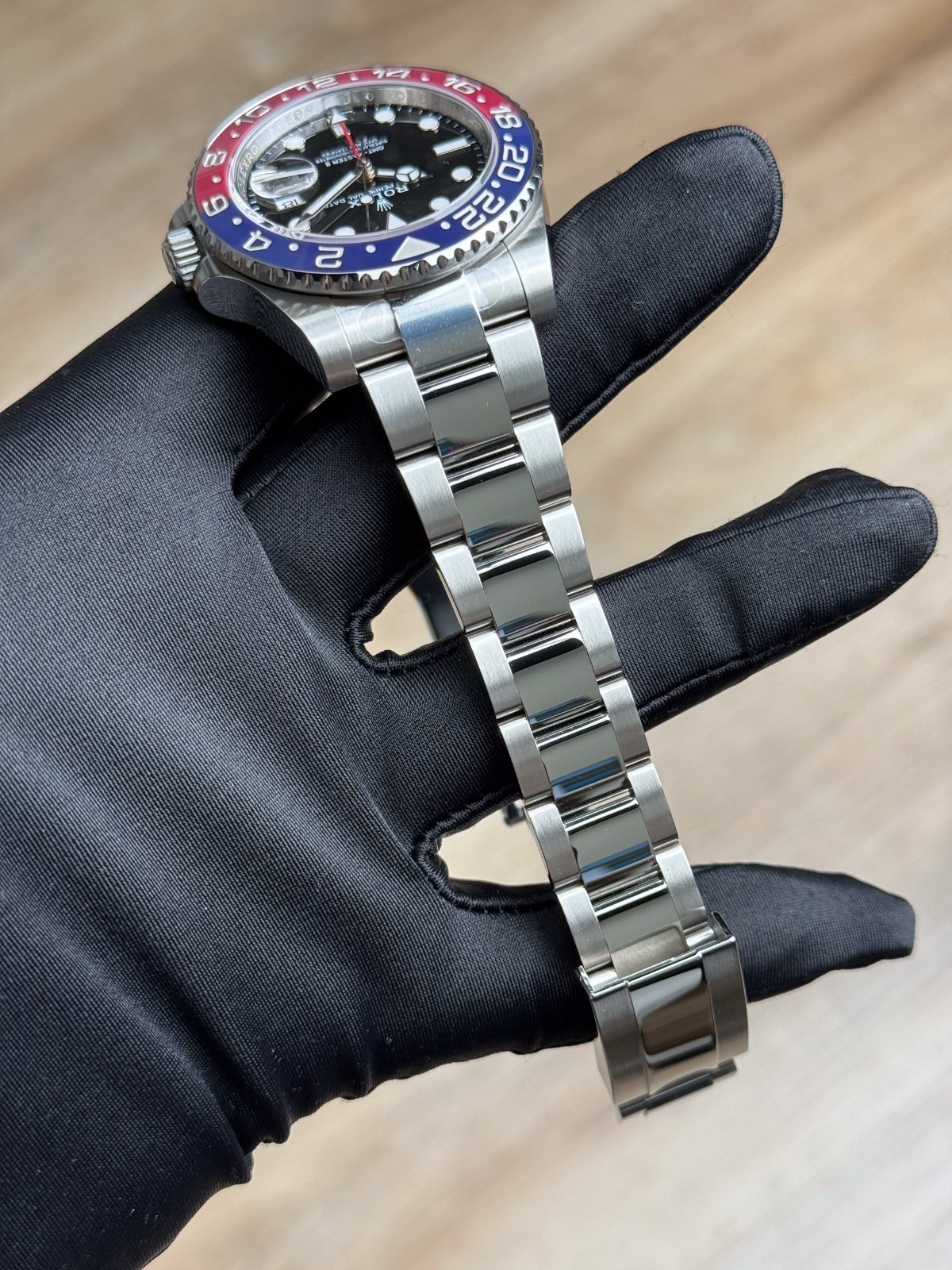 Rolex GMT-Master II 2022 Pepsi Black Oyster 126710BLRO