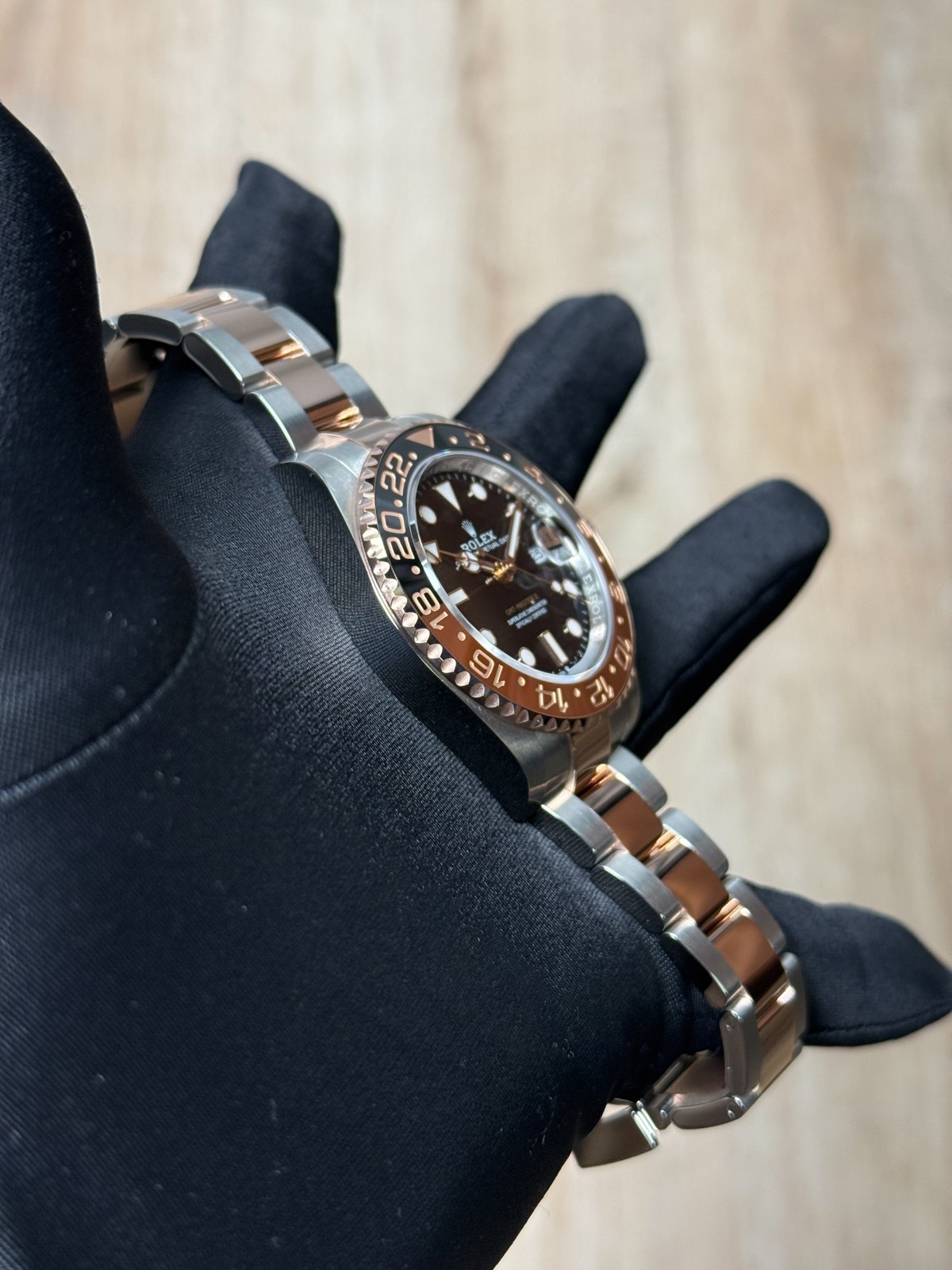 Rolex GMT-Master II 2025 Root Beer 40mm Black Oyster Preowned 126711CHNR