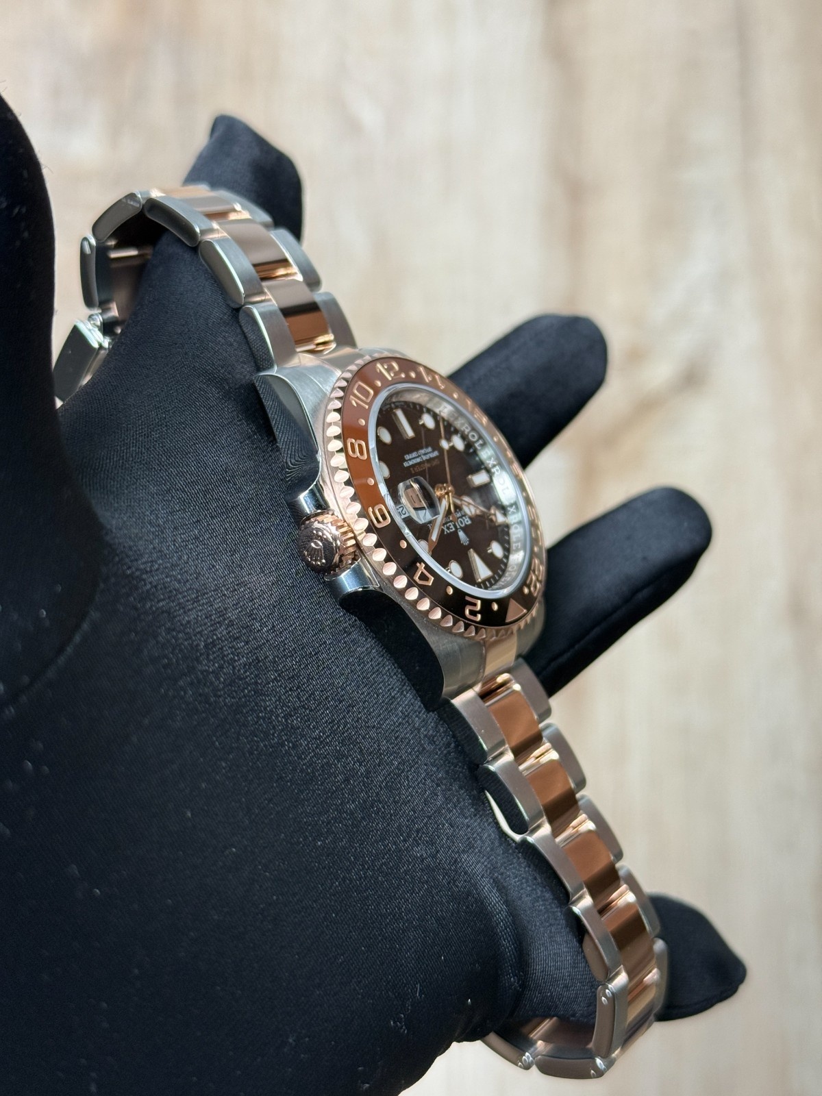 Rolex GMT-Master II 2025 Root Beer 40mm Black Oyster Preowned 126711CHNR