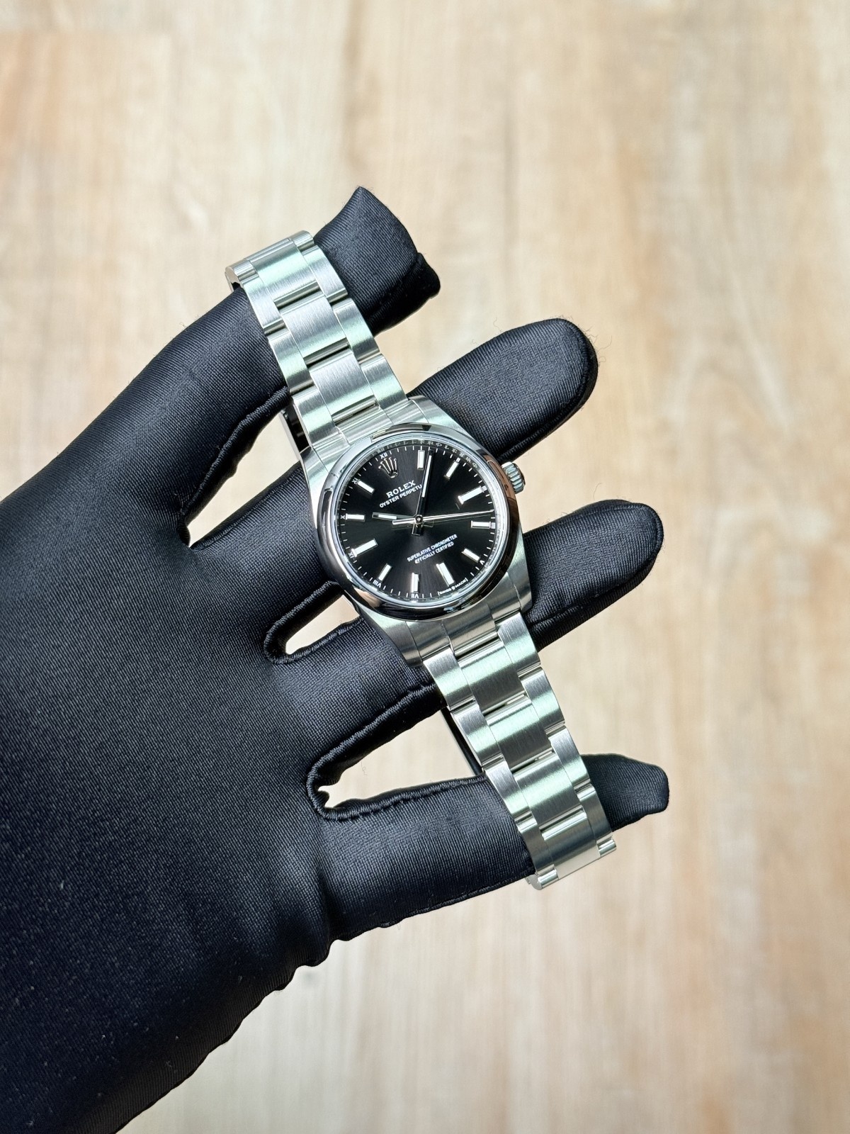Rolex Oyster Perpetual 34 Black Smooth Oyster 2026 Unworn 124200