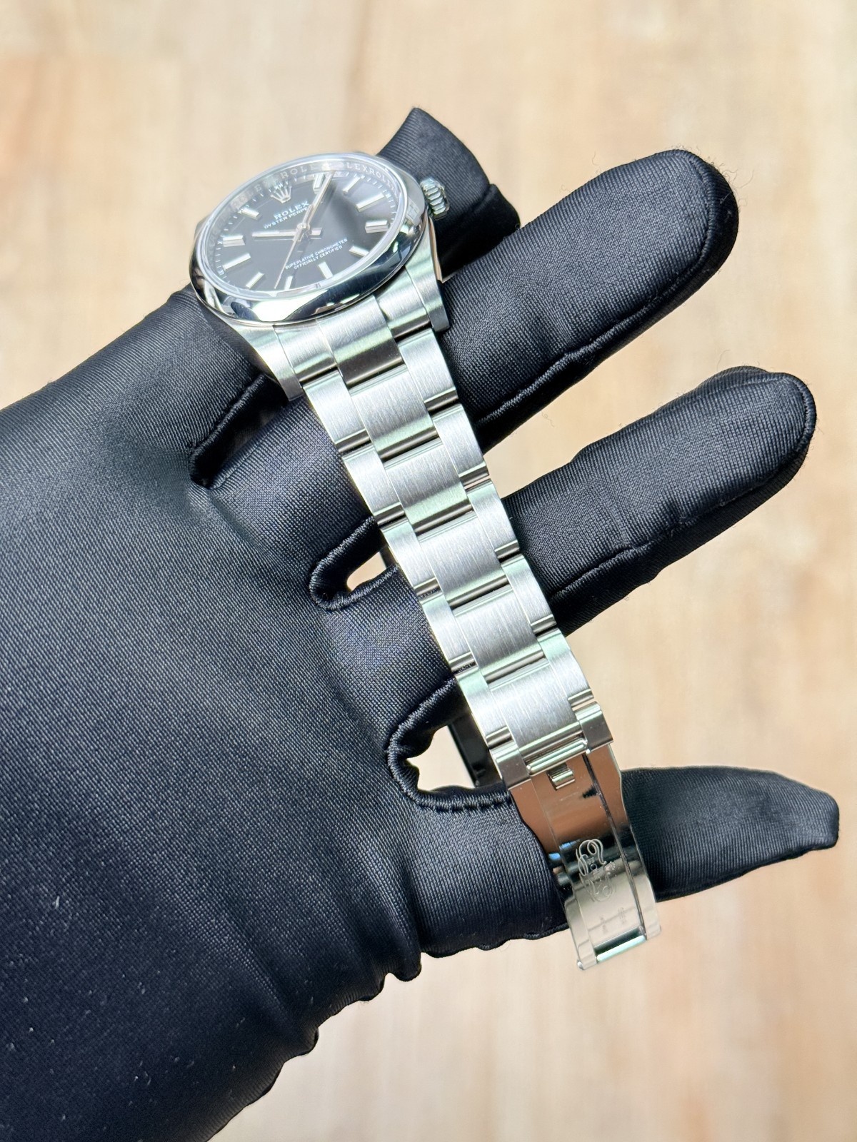 Rolex Oyster Perpetual 34 Black Smooth Oyster 2026 Unworn 124200