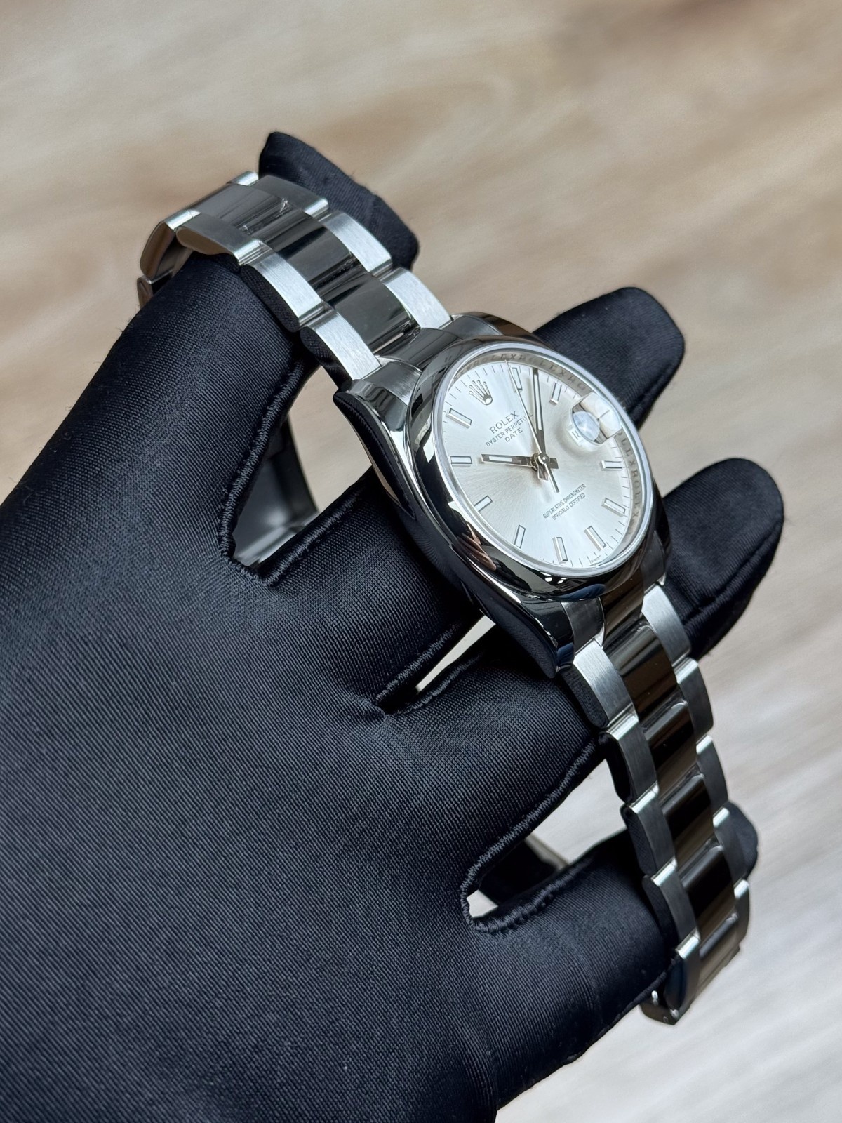 Rolex Oyster Perpetual 34mm 2018 Silver Index Smooth Oyster Preowned 115200