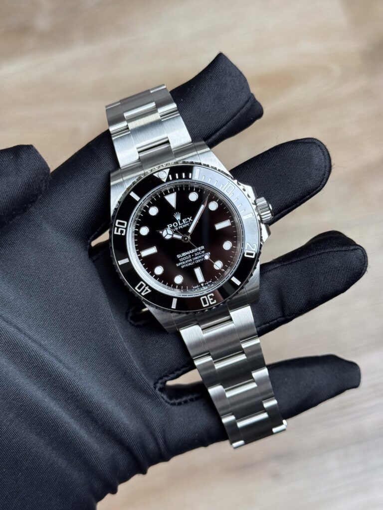 Rolex Submariner No Date 41 UNWORN 2026 Black Oyster 124060