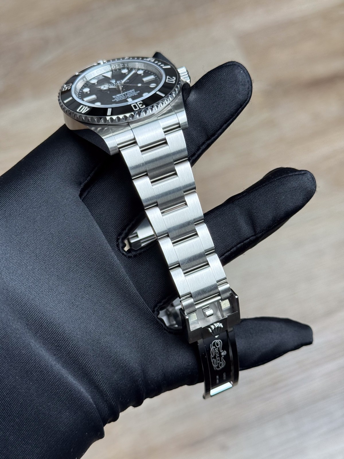 Rolex Submariner No Date 41 UNWORN 2026 Black Oyster 124060
