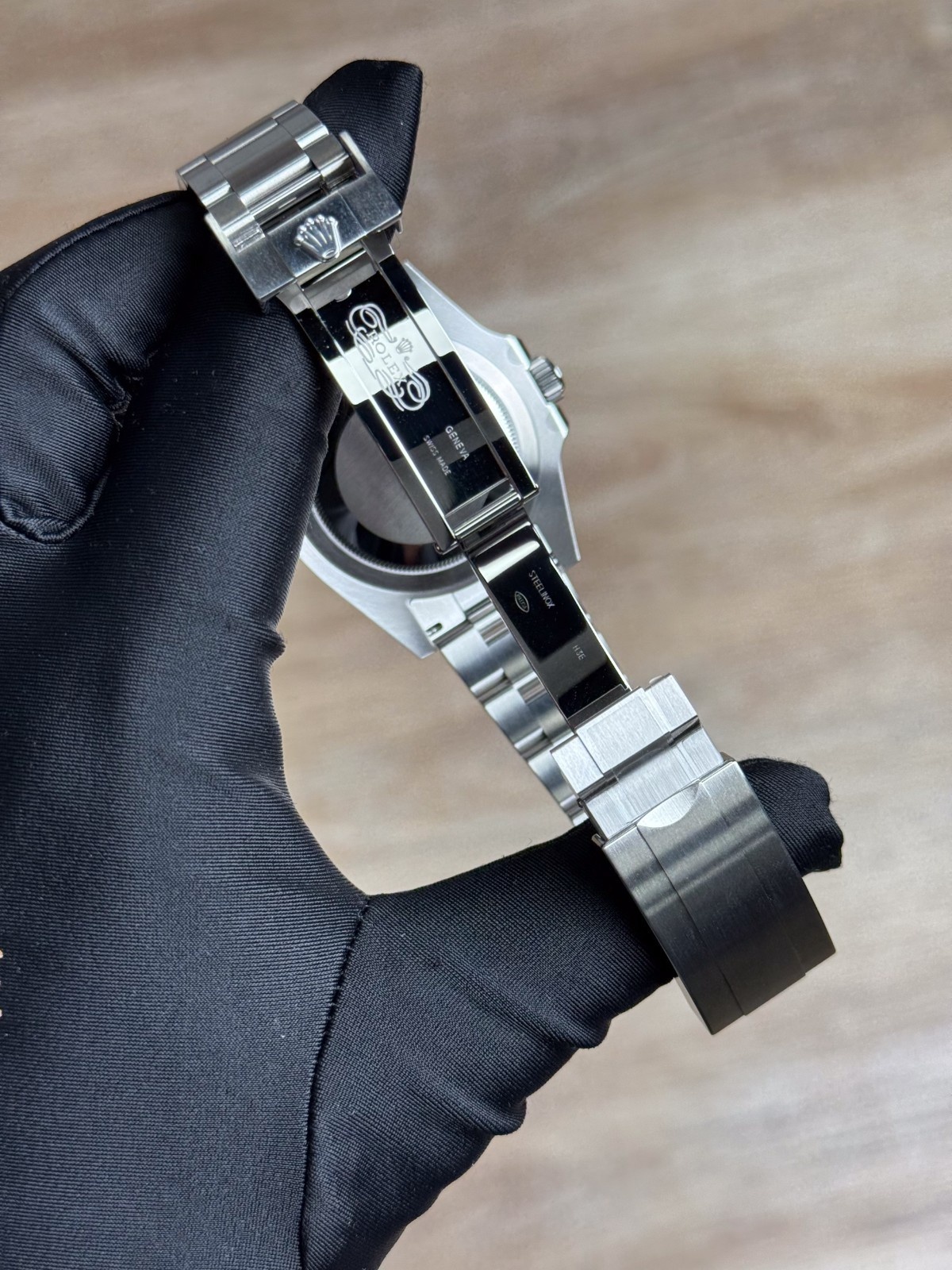 Rolex Submariner No Date 41 UNWORN 2026 Black Oyster 124060