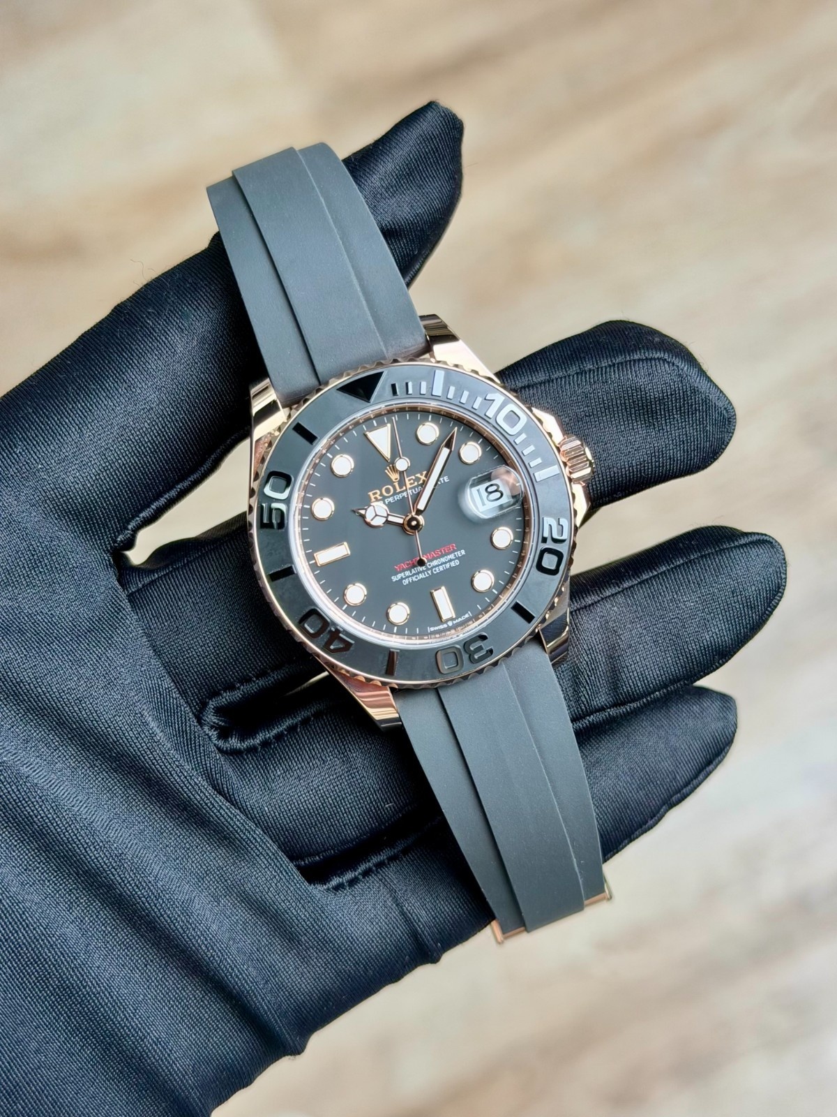 Rolex Yacht-Master 37 Black Rose Gold Oysterflex Preowned 2021 268655