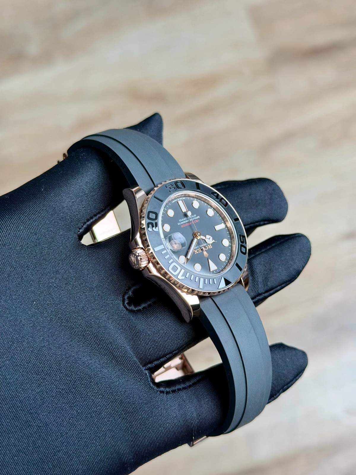 Rolex Yacht-Master 37 Black Rose Gold Oysterflex Preowned 2021 268655