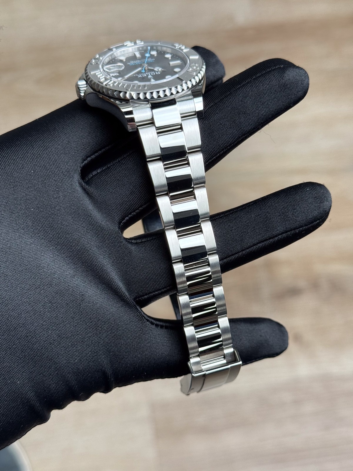 Rolex Yacht-Master 37mm 2019 Rhodium Grey Platinum Oyster Preowned 268622