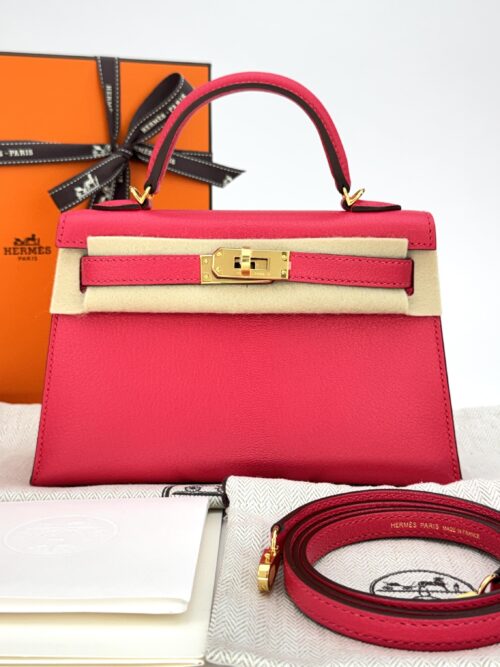 Hermes Mini Kelly 20 Chevre Rose Extreme Gold Hardware Excellent