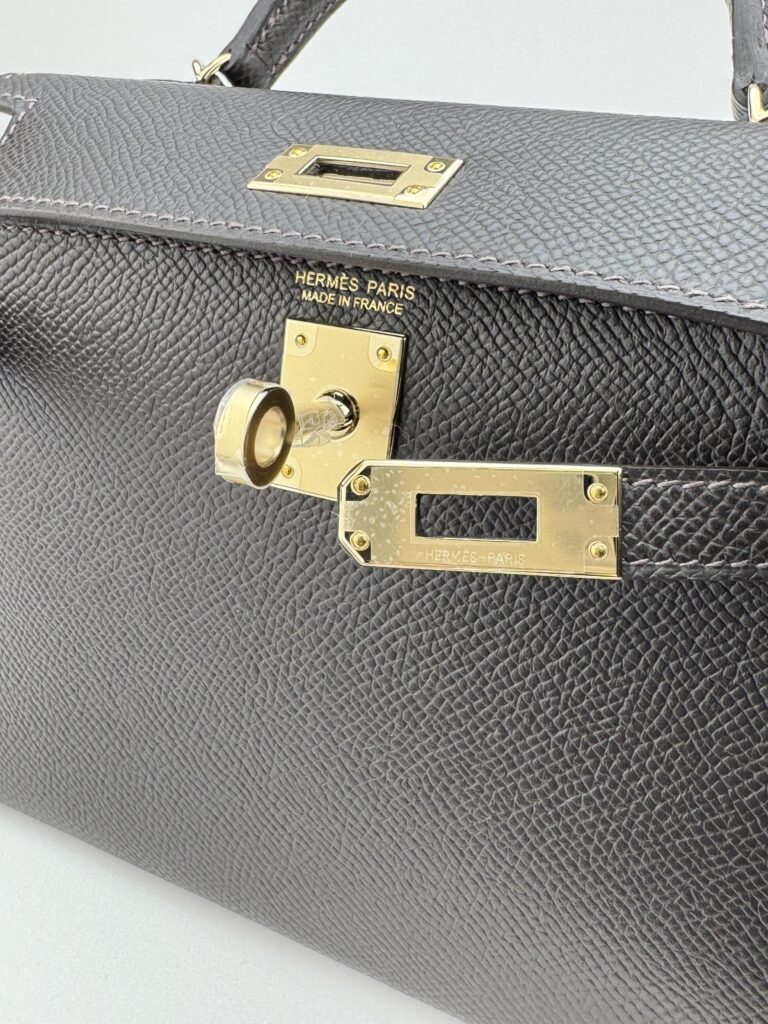 HERMES Mini Kelly 20 Sellier Epsom Bai Brun Permabrass Hardware G 2026