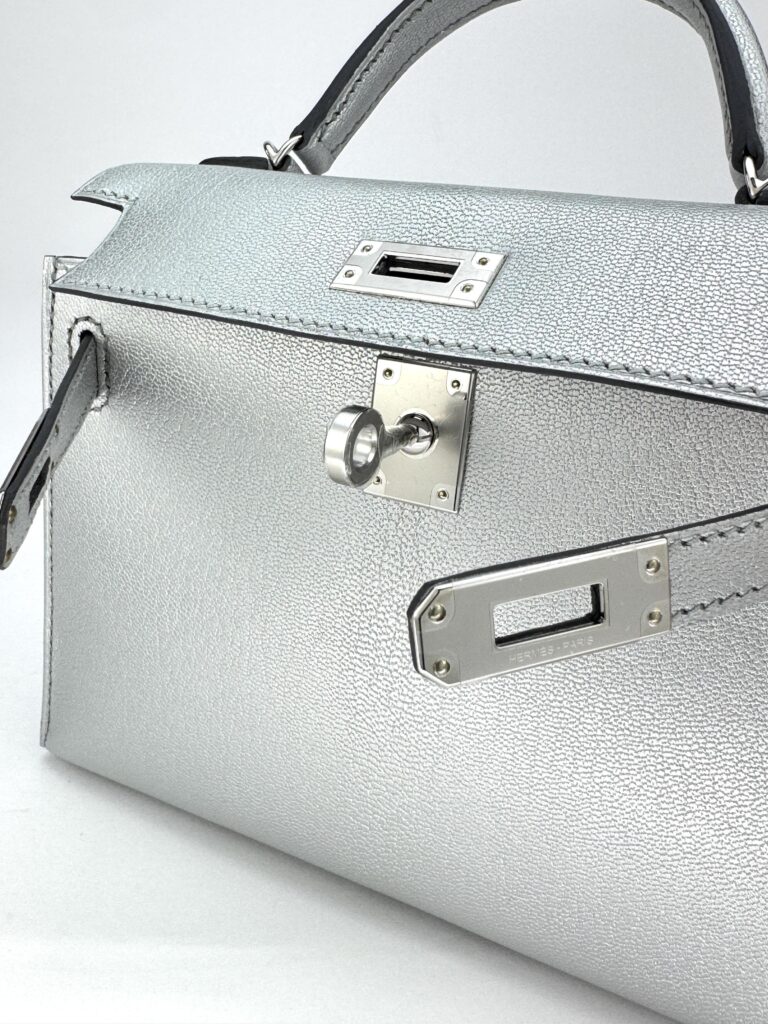 Hermes Mini Kelly 20 Chevre Chamkilight Argent Palladium Hardware G Stamp 2026