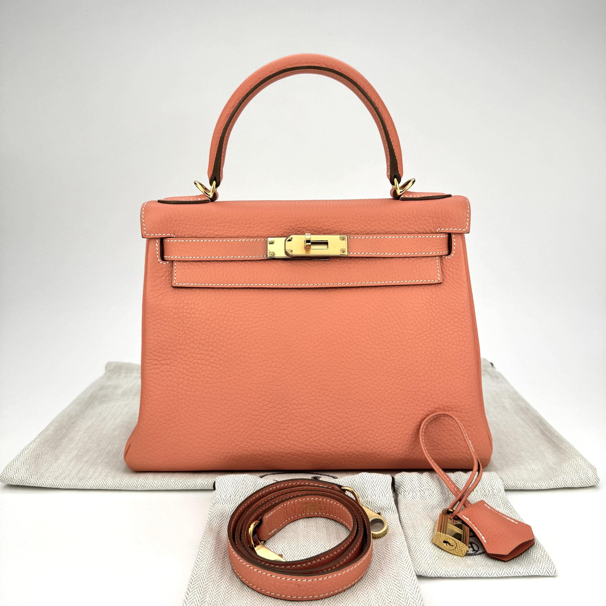 Hermes Kelly 28 Retourne Togo Crevette Gold Hardware Square Q