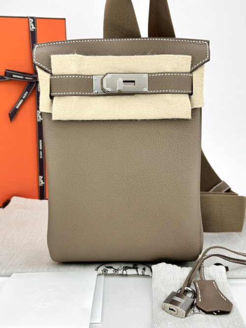 Hermes Hac A Dos PM Retourne Togo Etoupe Palladium Hardware K Stamp 2025
