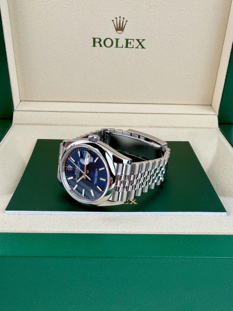 Rolex Datejust 36mm UNWORN 2026 Blue Index Smooth Jubilee 126200