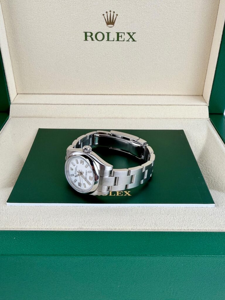 Rolex Oyster Perpetual 26mm 2016 White Index Smooth Oyster Preowned 176200