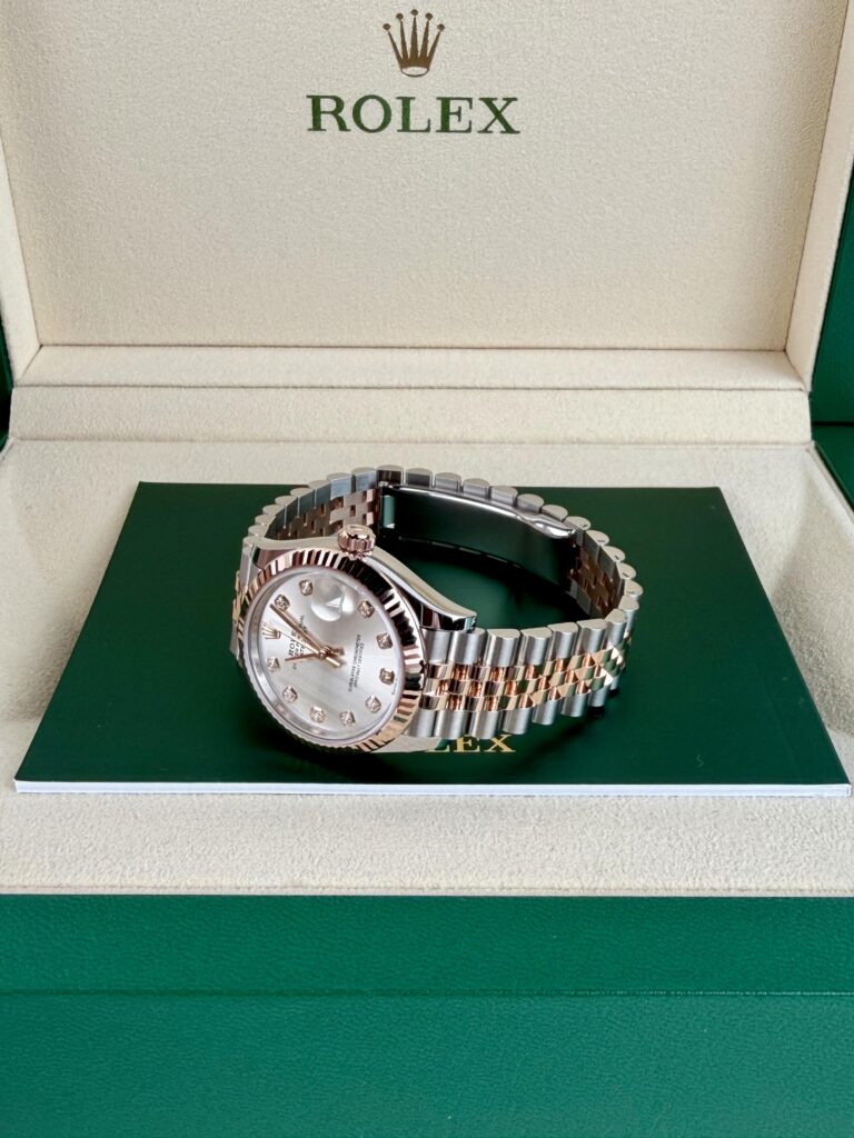 Rolex Datejust 31mm UNWORN 2026 Silver Diamond Fluted Oyster 278271