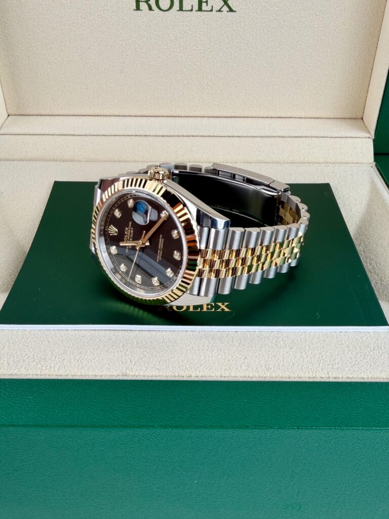 Rolex Datejust 41mm UNWORN 2026 Black Diamond Fluted Jubilee 126333