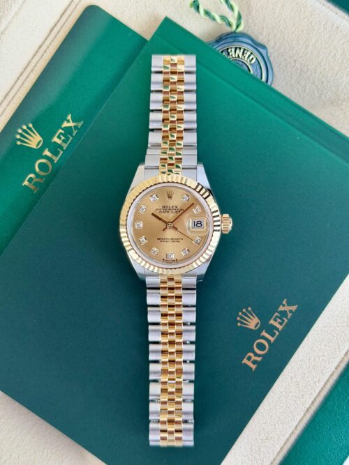 Rolex Datejust 28mm UNWORN 2026 Champagne Diamond Fluted Jubilee 279173