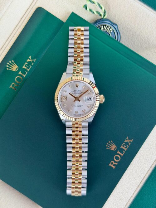 Rolex Datejust 28mm UNWORN 2026 Silver Star Diamond IX Fluted Jubilee 279173