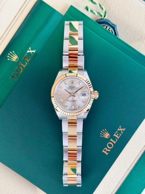 Rolex Datejust 28mm UNWORN 2026 Silver Diamond Fluted Oyster 279173