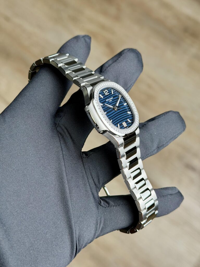 Patek Philippe Nautilus UNWORN 2025 Blue Index Diamond 7118/1200A-001