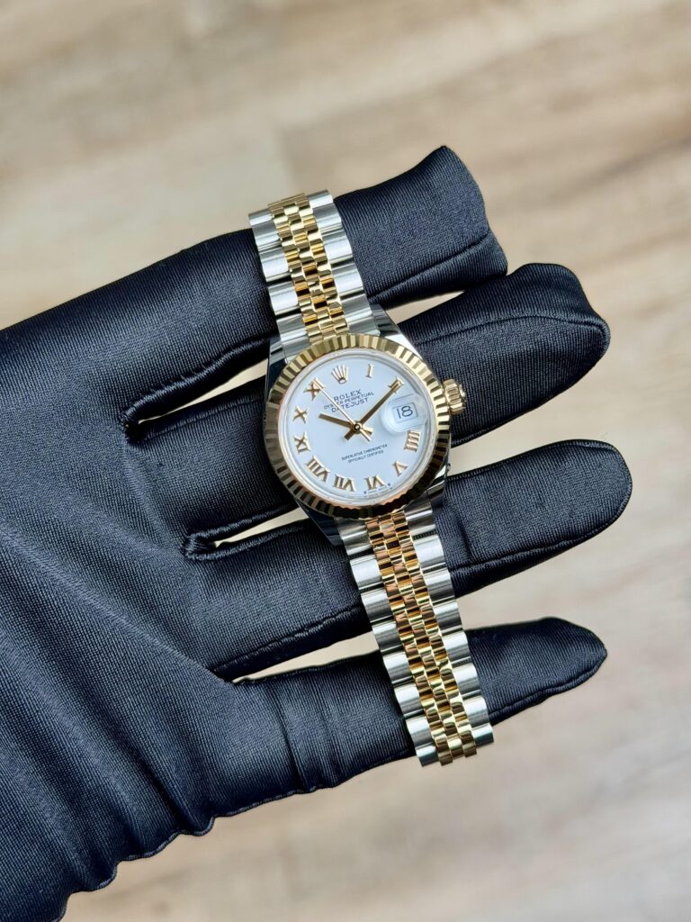 Rolex Datejust 28 White Roman Fluted Jubilee 2026 Unworn 279173