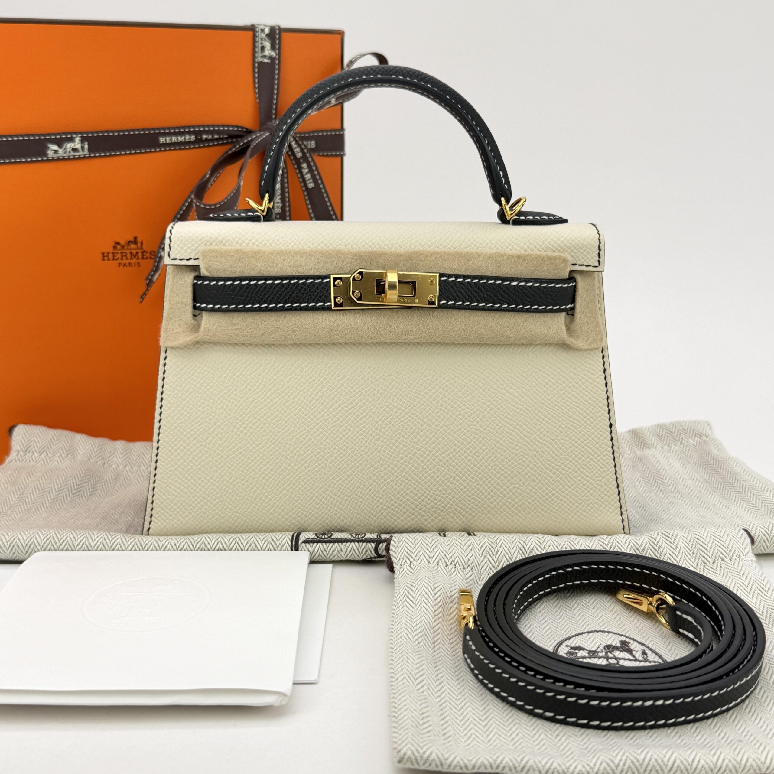Hermes Mini Kelly 20 Epsom HSS Panda Craie & Black Gold Hardware W Stamp Unworn
