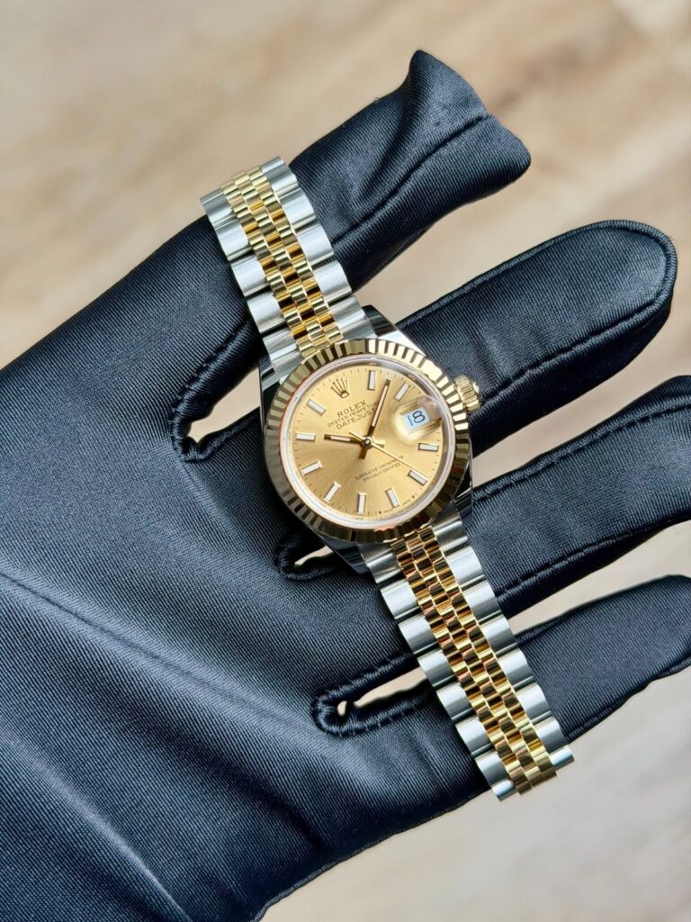 Rolex Datejust 28mm UNWORN 2026 Champagne Index Fluted Jubilee 279173