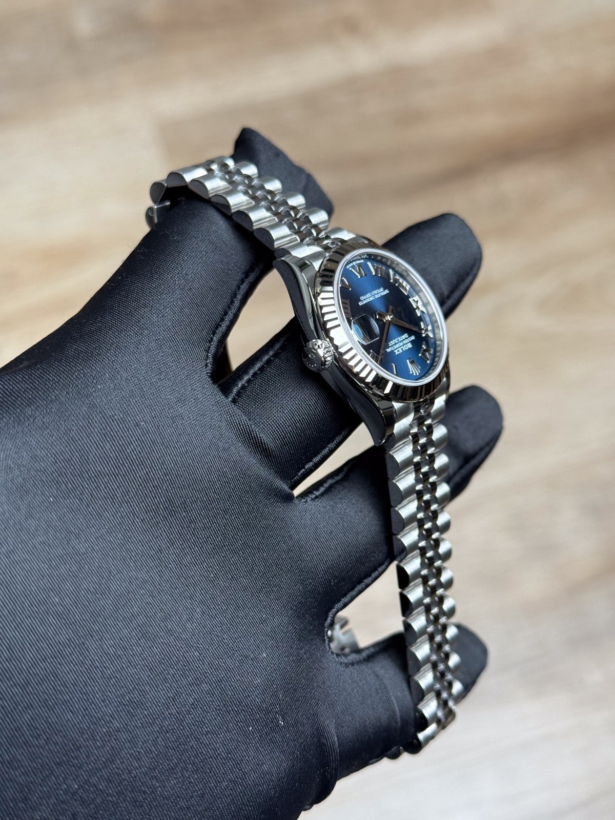 Rolex Datejust 31mm UNWORN 2026 Blue Roman Fluted Jubilee 278274