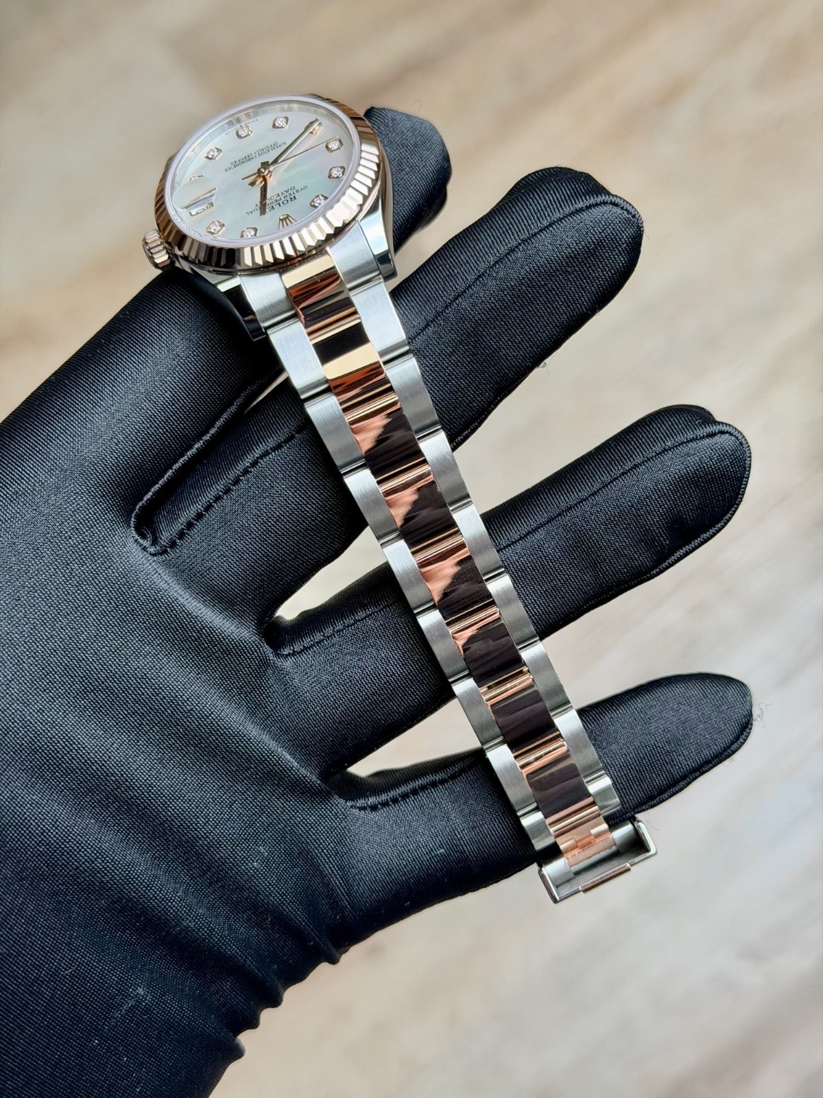 Rolex Datejust 31mm UNWORN 2026 MOP Pearl Diamond Fluted Oyster 278271