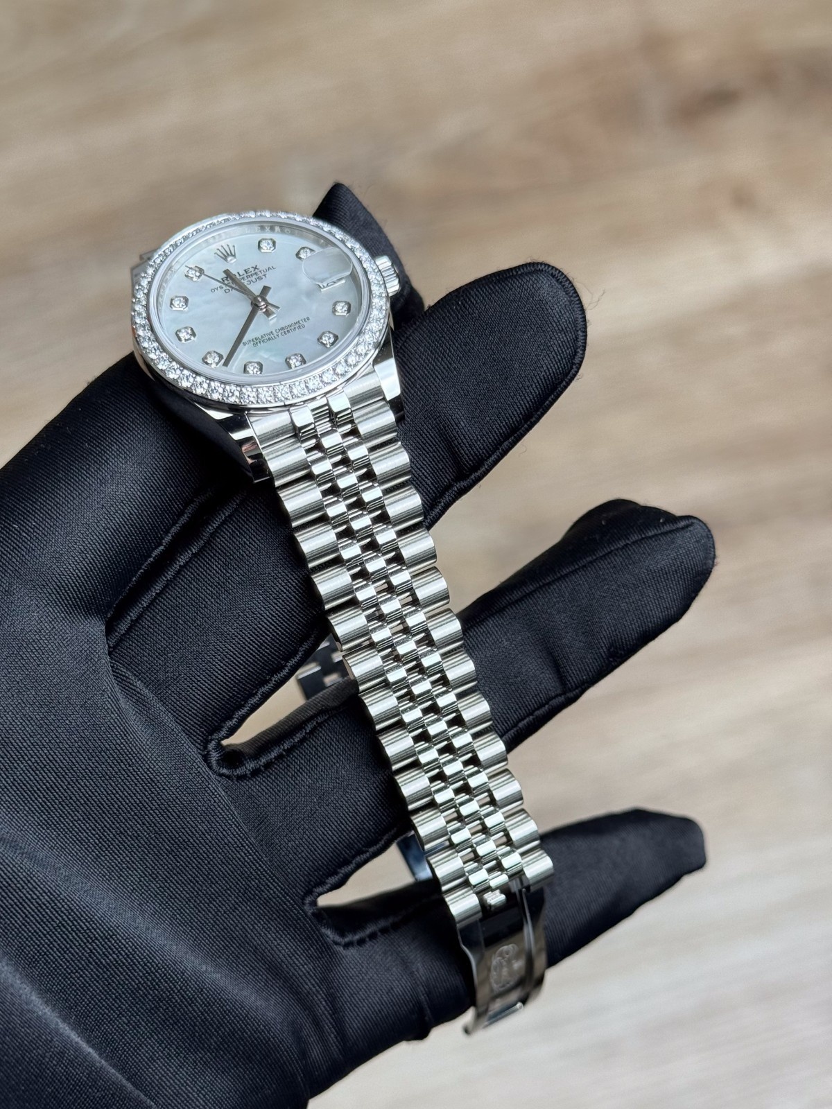 Rolex Datejust 31mm UNWORN 2026 MOP Pearl Diamond Bezel Jubilee 278384RBR