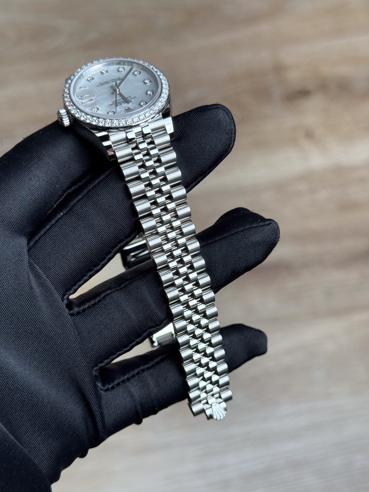 Rolex Datejust 31mm UNWORN 2026 MOP Pearl Diamond Bezel Jubilee 278384RBR