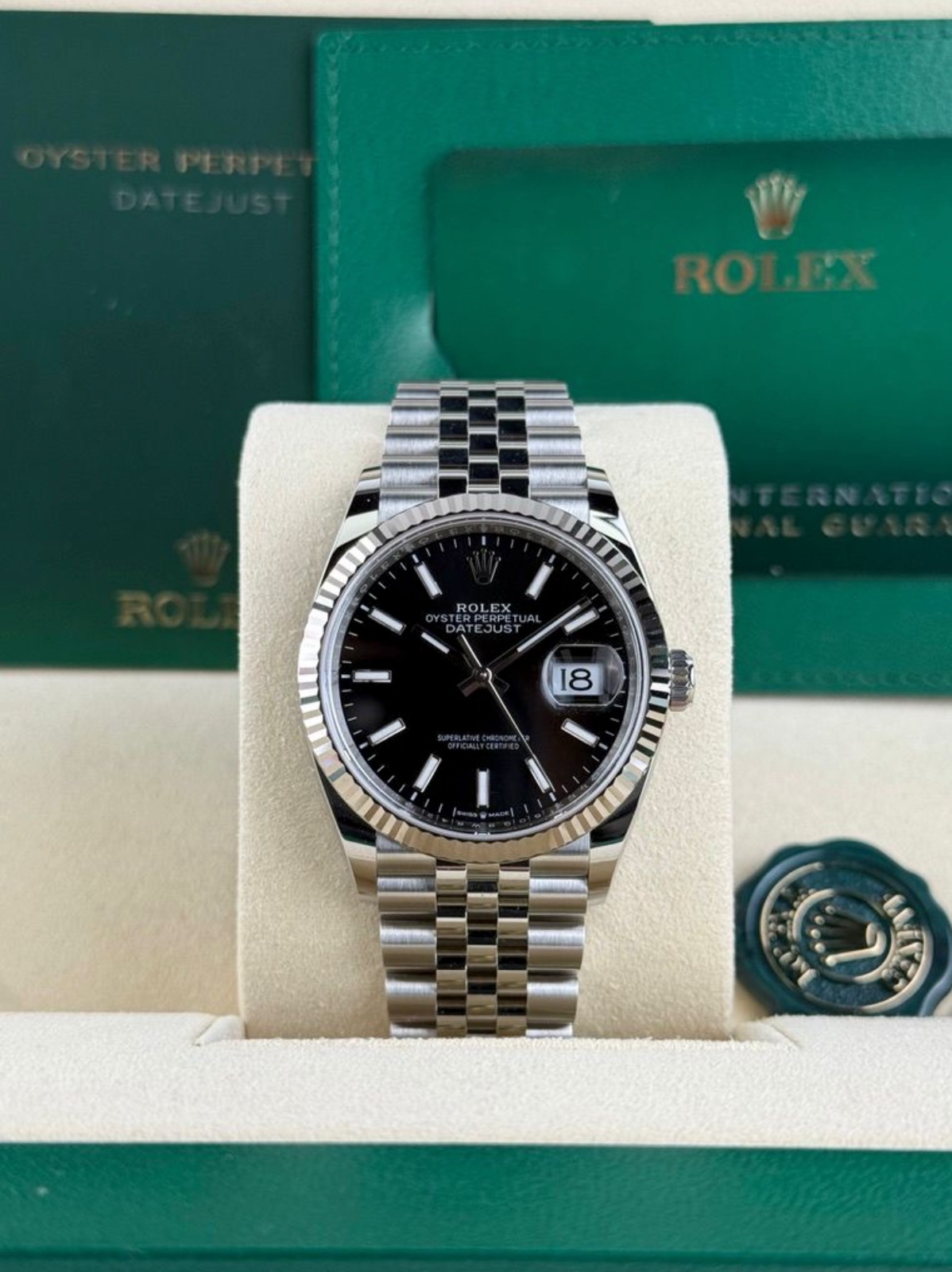 Rolex Datejust 36mm UNWORN 2026 Black Index Fluted Jubilee 126234