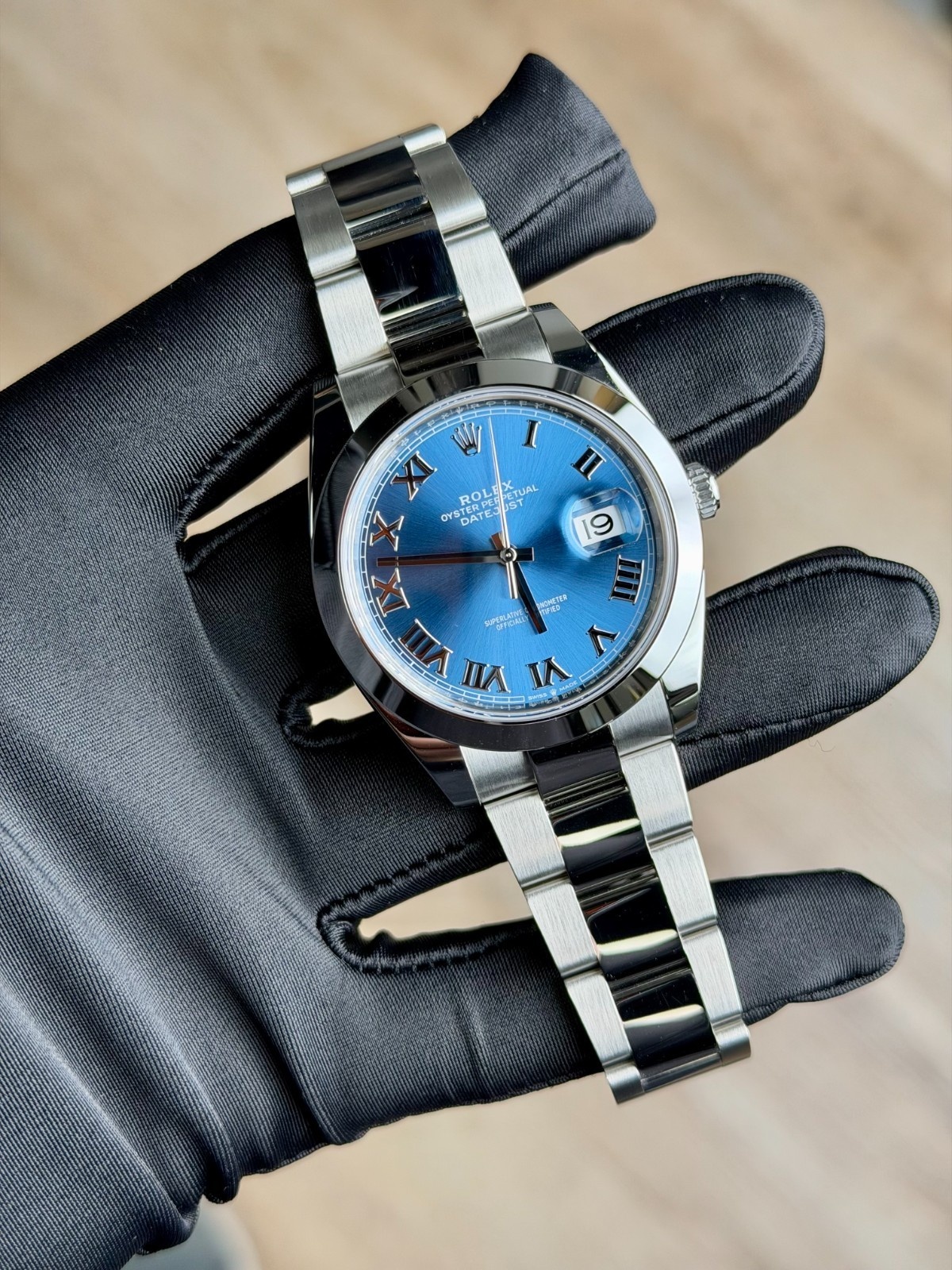 Rolex Datejust 41mm UNWORN 2026 Blue Roman Smooth Oyster 126300