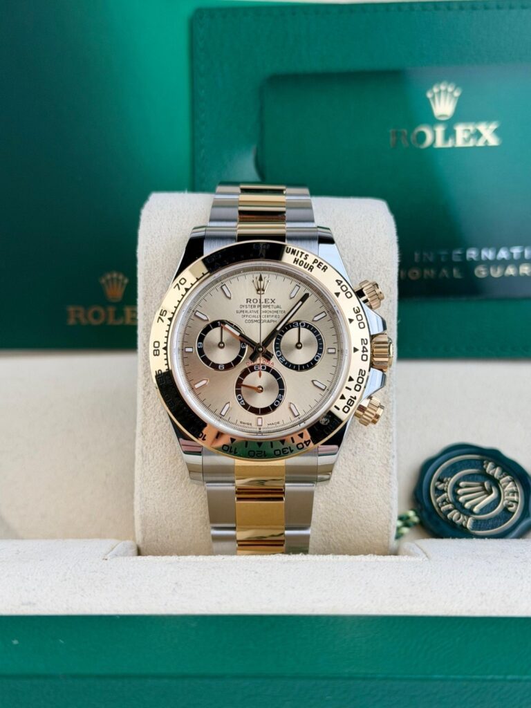 Rolex Daytona UNWORN 2026 Champagne/Champagne Index 40mm Oyster 126503