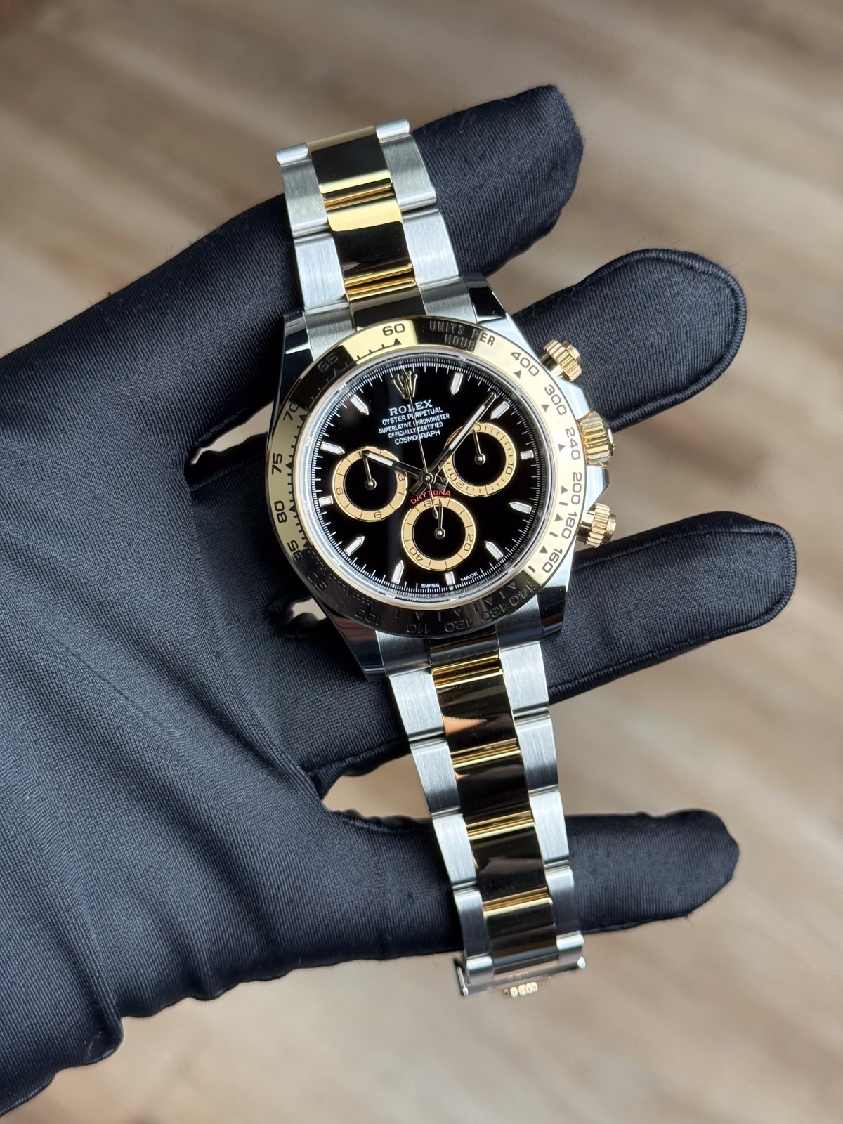Rolex Daytona UNWORN 2026 Black/Black Index Oyster 126503