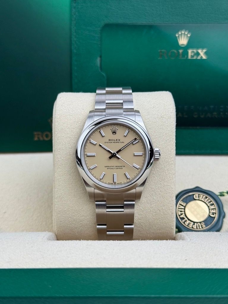 Rolex Osyter Perpectual 31mm UNWORN 2026 Beige Smooth Oyster 277200
