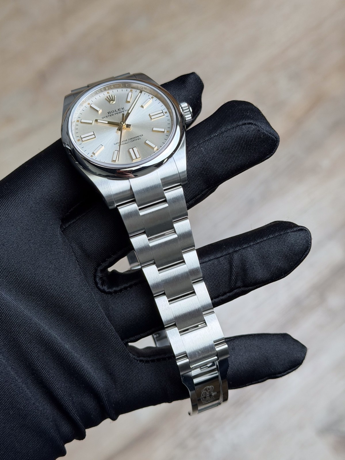 Rolex Oyster Perpetual 41mm Unworn 2026 Silver Index Sooth Oyster 134300