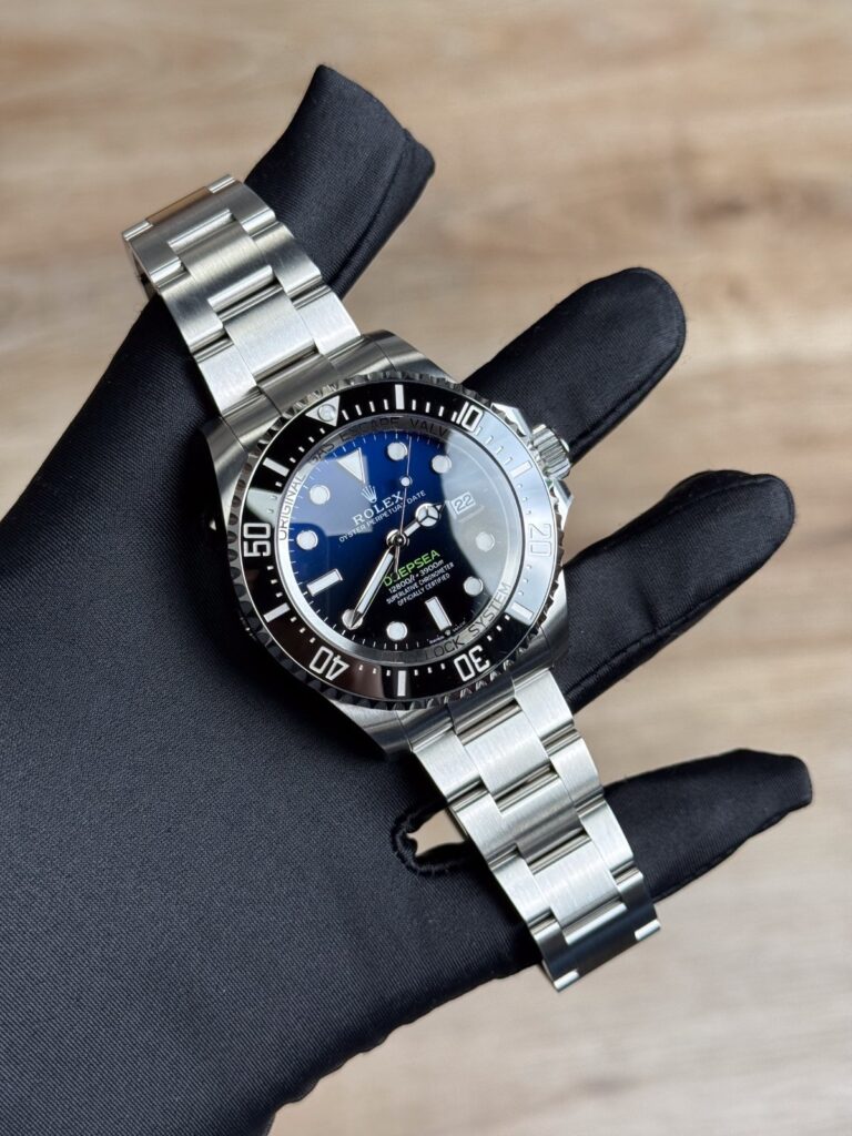 Rolex Sea-Dweller Deepsea UNWORN 2026 44mm James Cameron D-Blue Oyster 136660