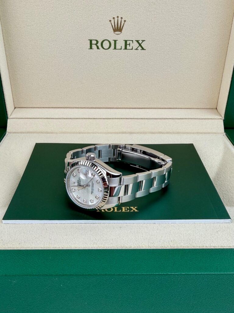 Rolex Datejust 28mm 2017 MOP Pearl Diamond Fluted Oyster 279174