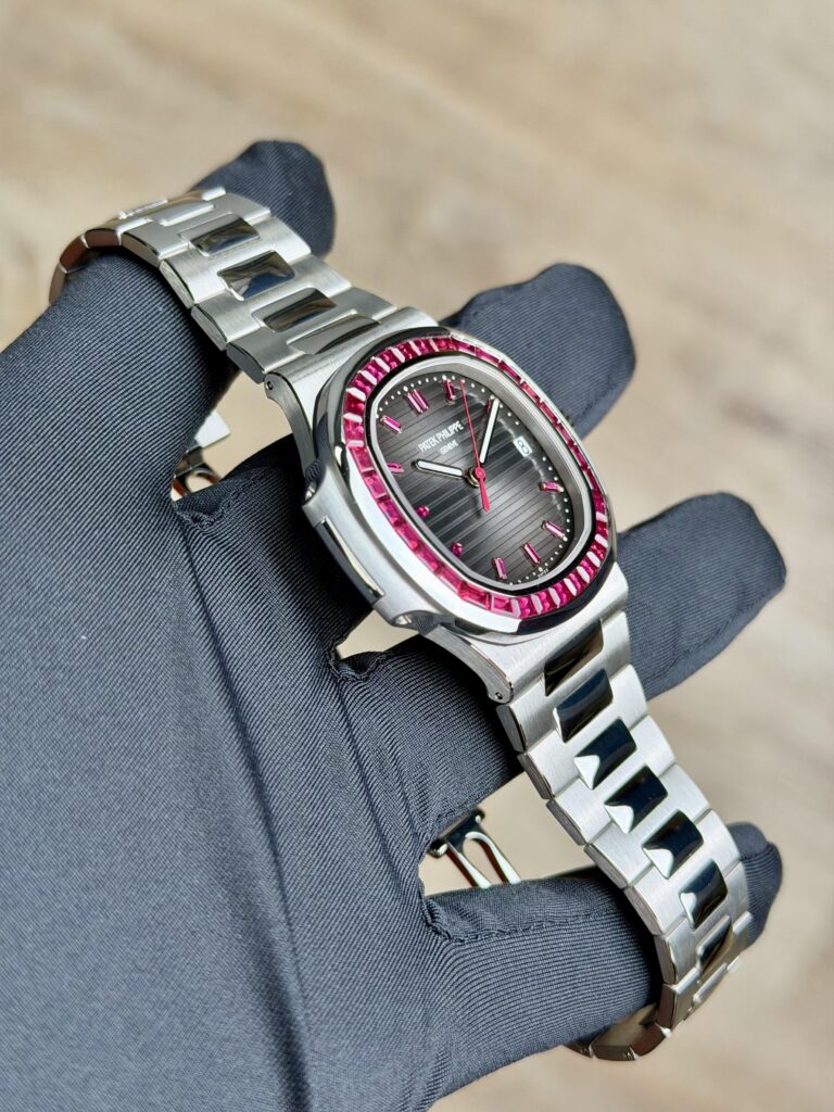 Patek Philippe Nautilus 2018 40mm Charcoal Grey Red Ruby Platinum 5711/112P-001