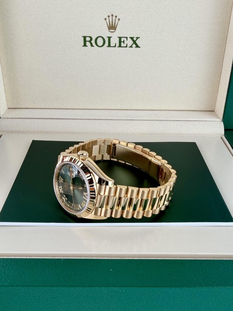 Rolex Datejust 31mm UNWORN 2026 Olive Green Roman VI President 278278