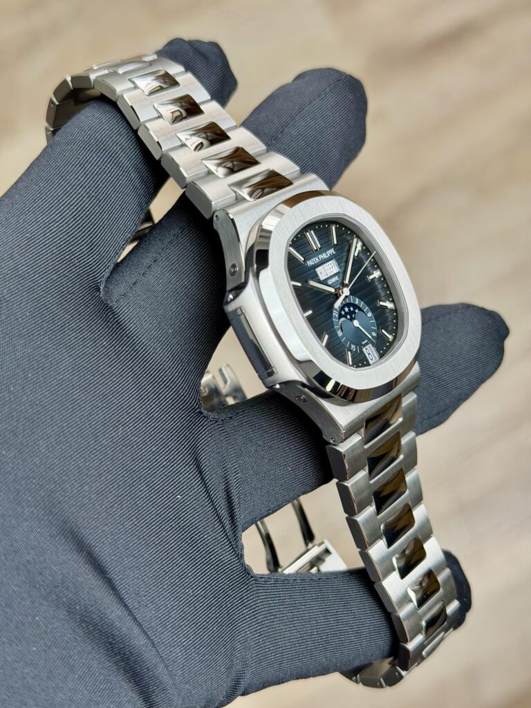 Patek Philippe Nautilus UNWORN 2026 Annual Calendar Blue 40.5mm 5726/1A-014